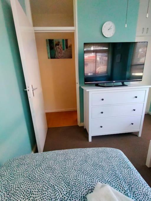 Best Location 2 Bed2 Bath W/Lift In Town! Gibraltar Exterior photo