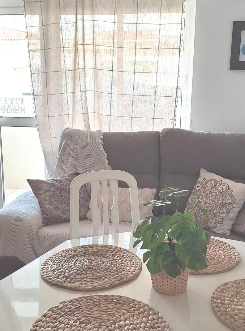 Best Location 2 Bed2 Bath W/Lift In Town! Gibraltar Exterior photo